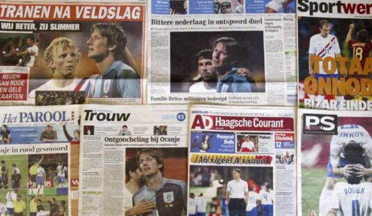 kranten beschrijven de wedstrijd Nederland - Portugal op het WK in 2006